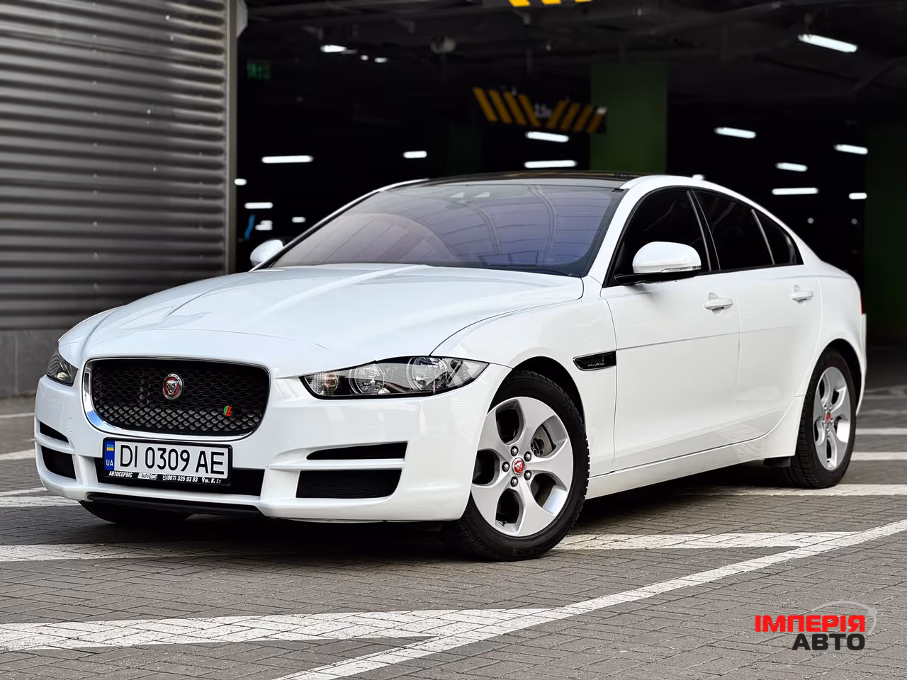 Jaguar XE - фото 25