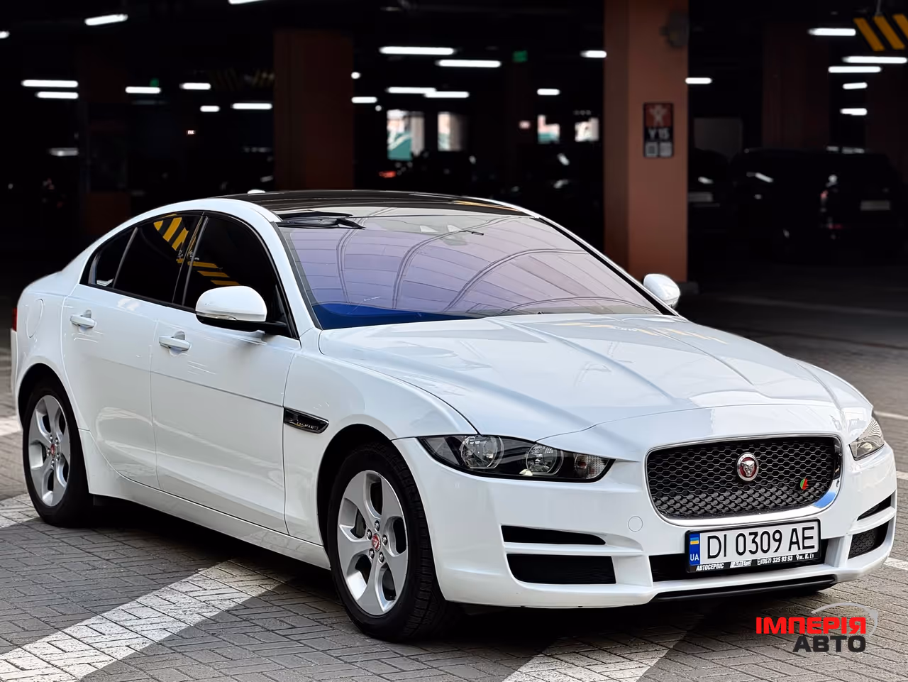 Jaguar XE - фото 9