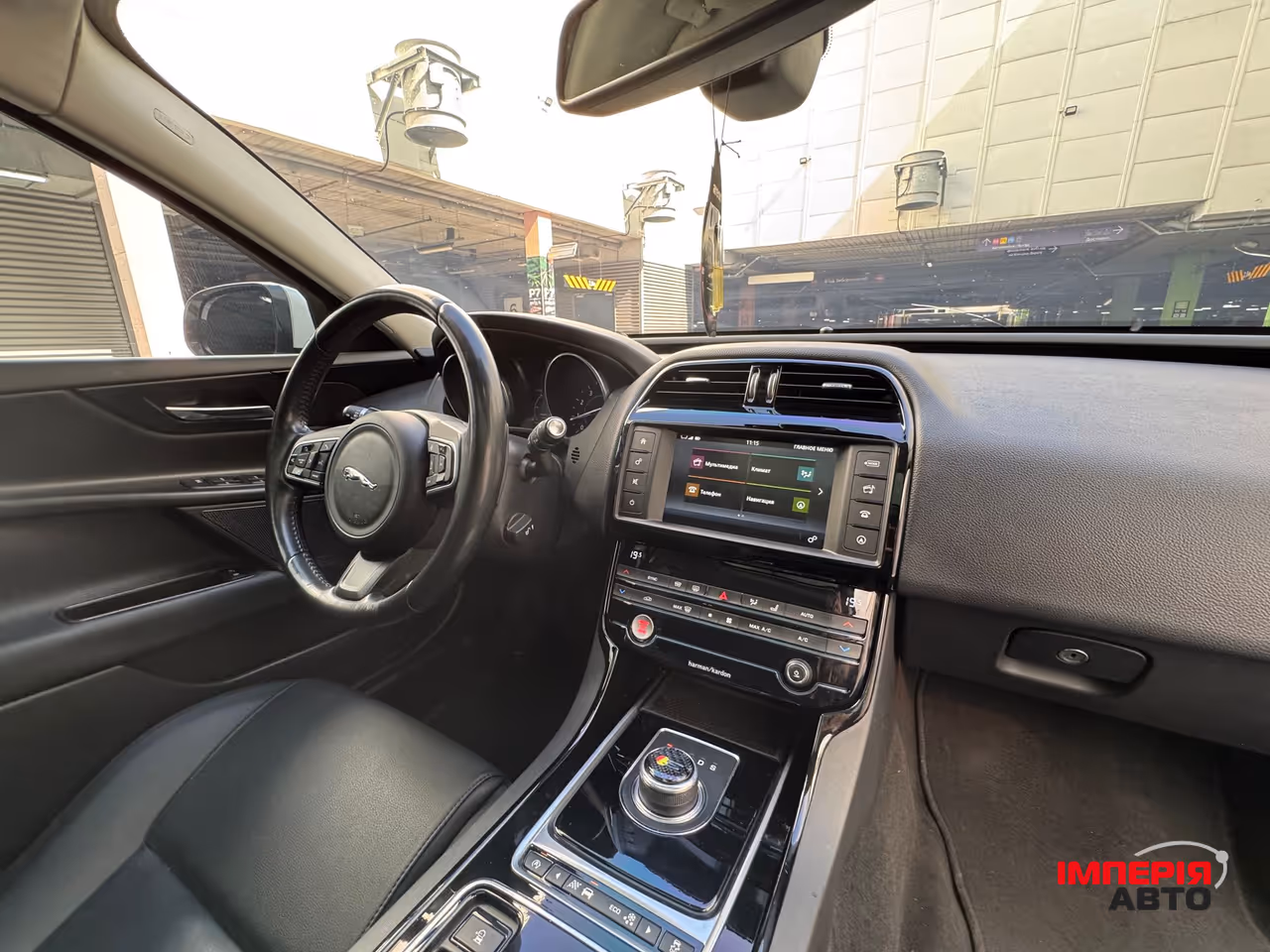 Jaguar XE - фото 61