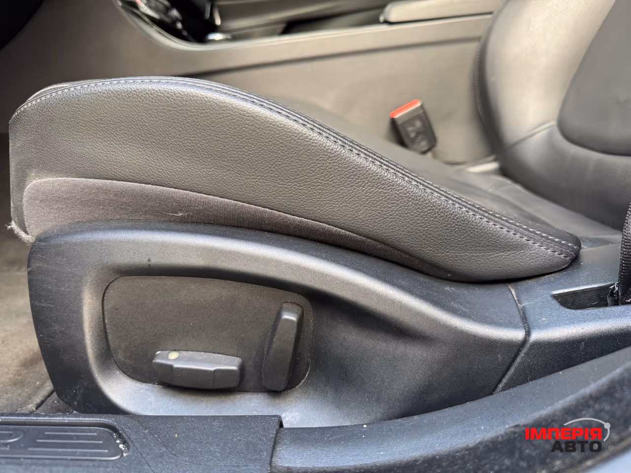 Jaguar XE - фото 39