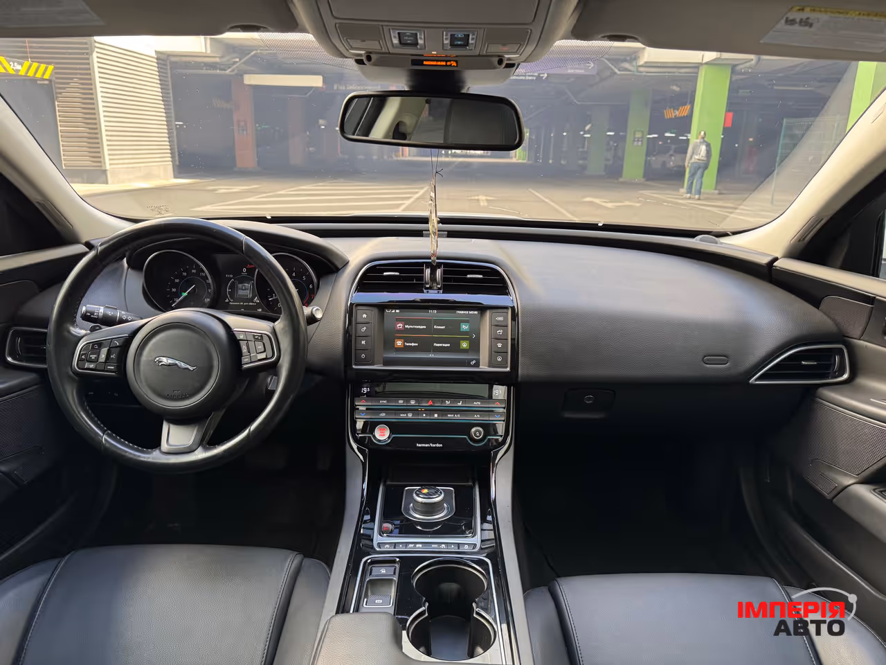 Jaguar XE - фото 49