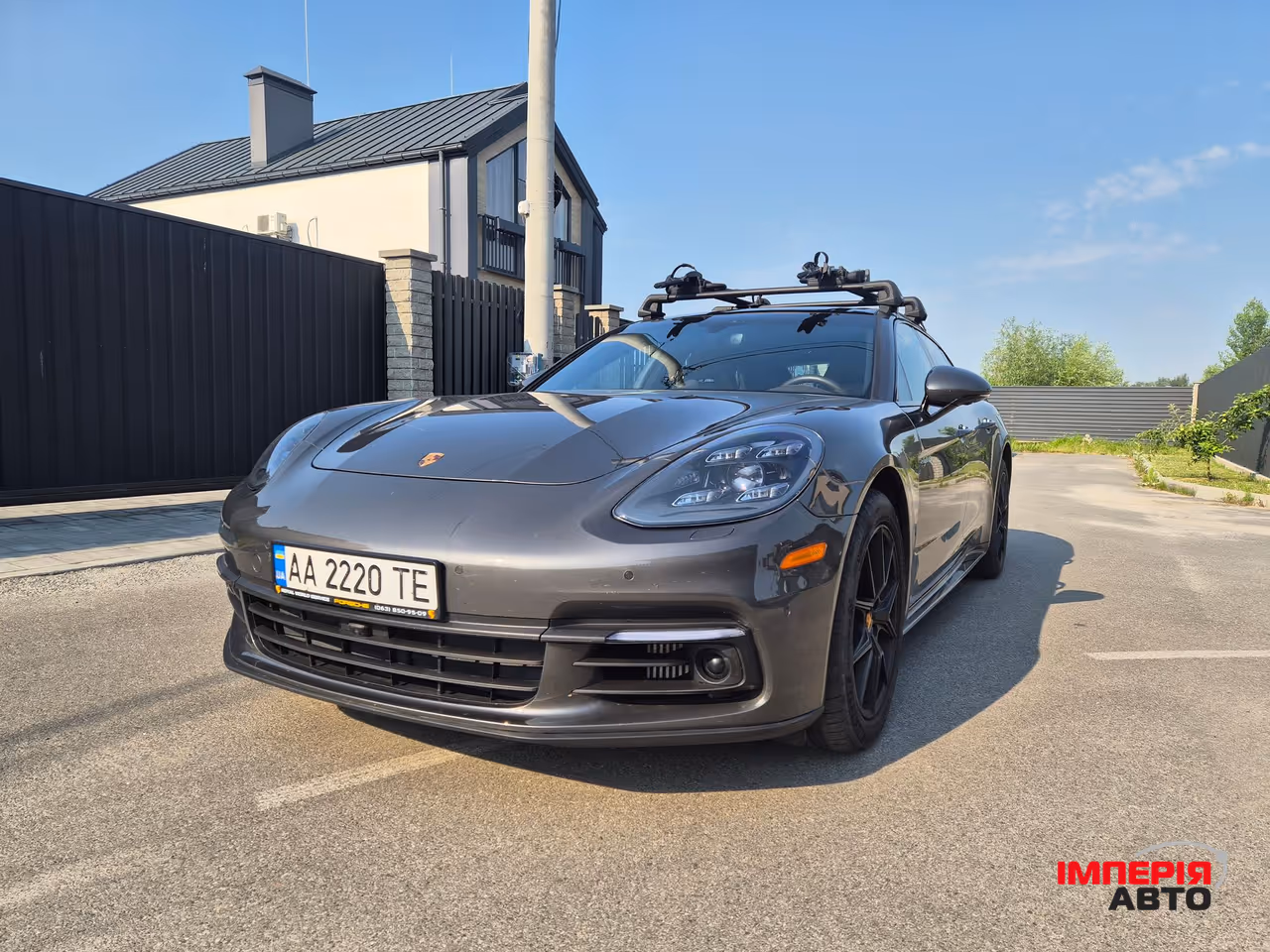 Porsche Panamera - фото 1