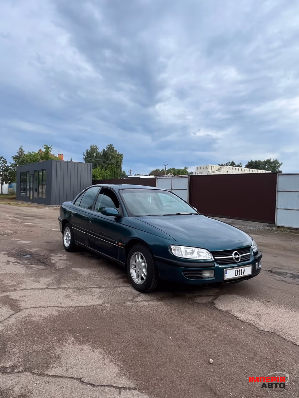 Opel Omega - фото 1