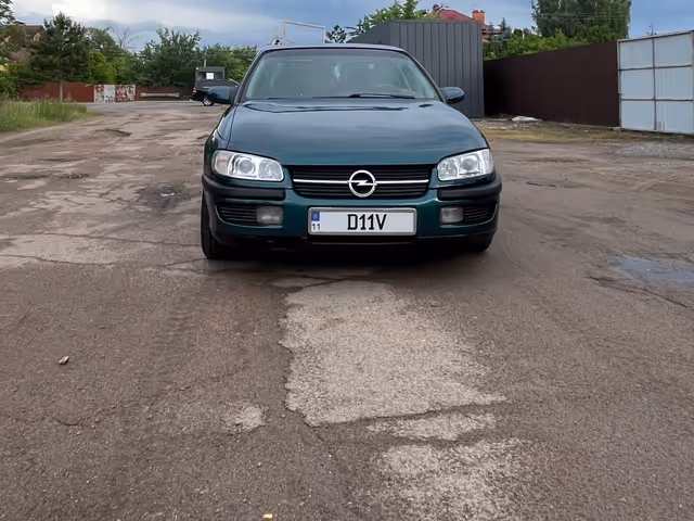 Opel Omega - фото 5