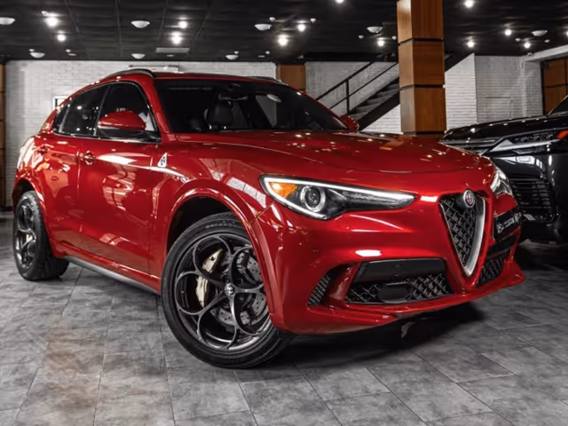 Alfa Romeo Stelvio - фото 1