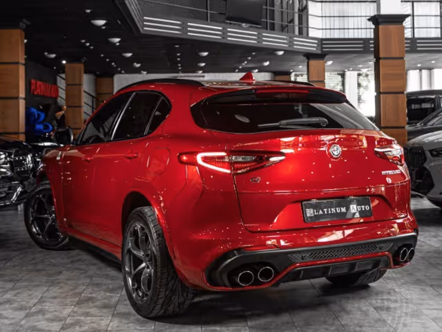 Alfa Romeo Stelvio - фото 4