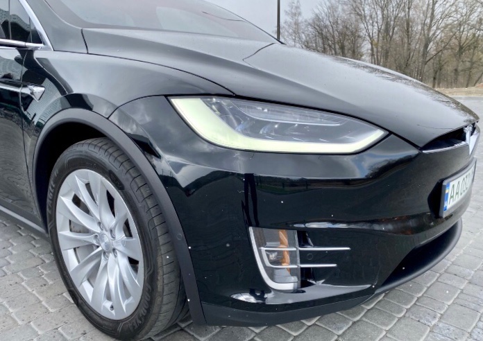 Tesla Model X - фото 7