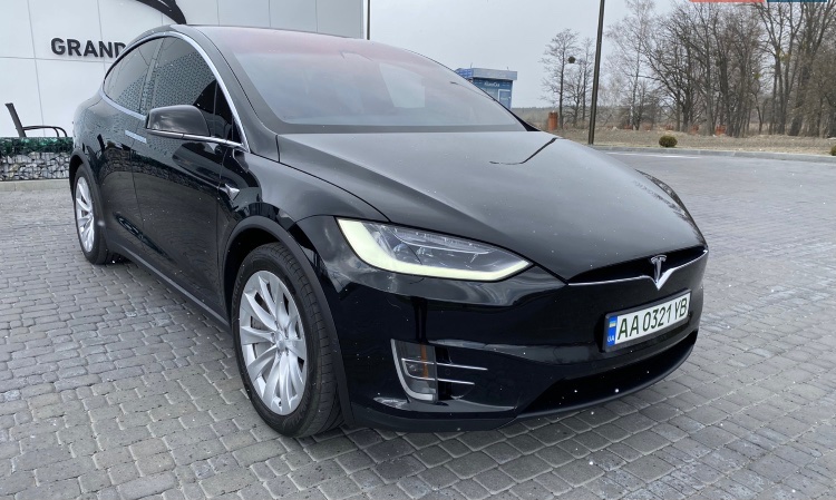 Tesla Model X - фото 4