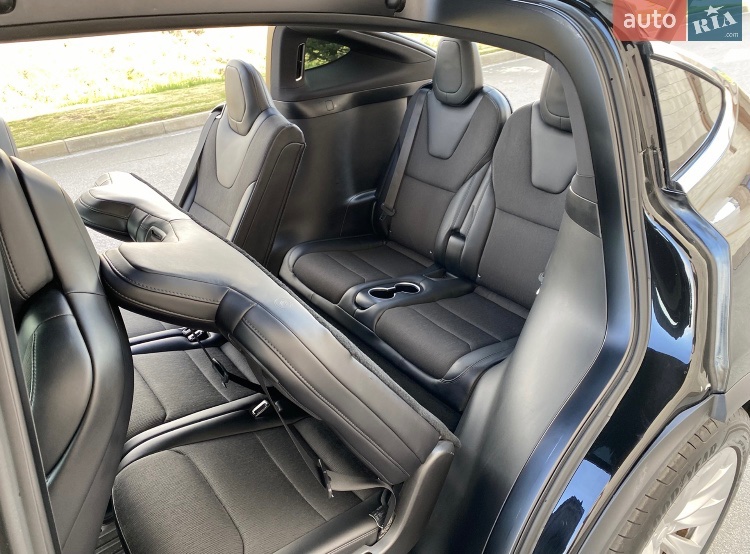 Tesla Model X - фото 19