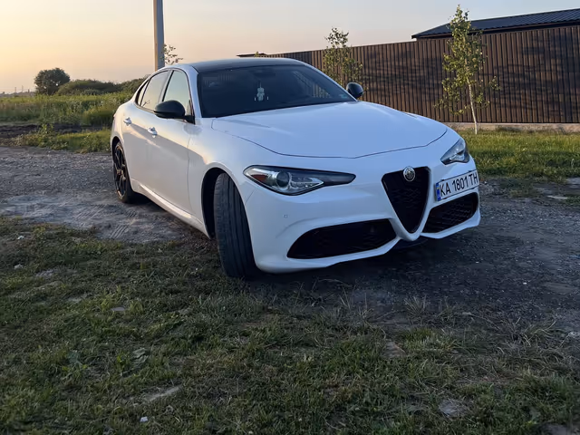 Alfa Romeo Giulia - фото 2