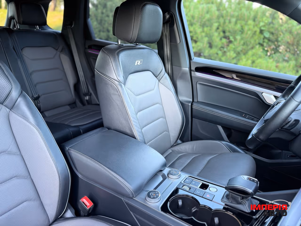 Volkswagen Touareg - фото 19