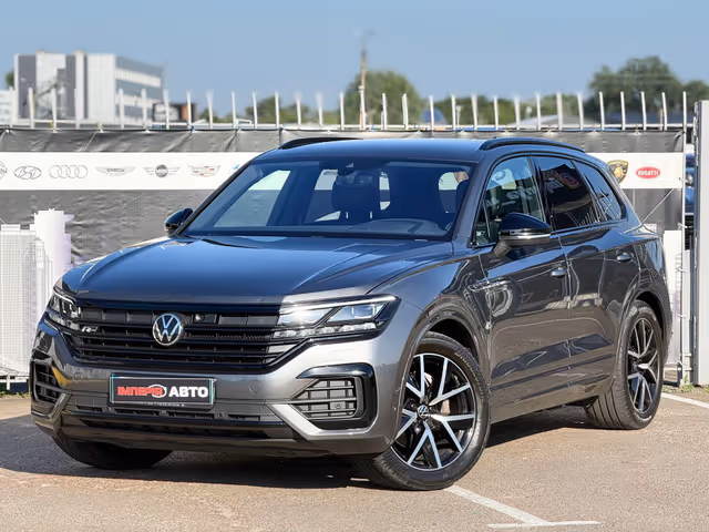 Volkswagen Touareg - фото 2
