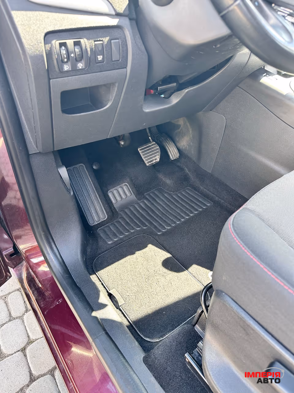 Renault Scenic - фото 23