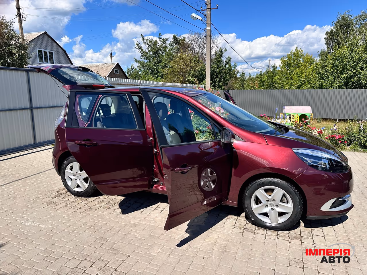 Renault Scenic - фото 9