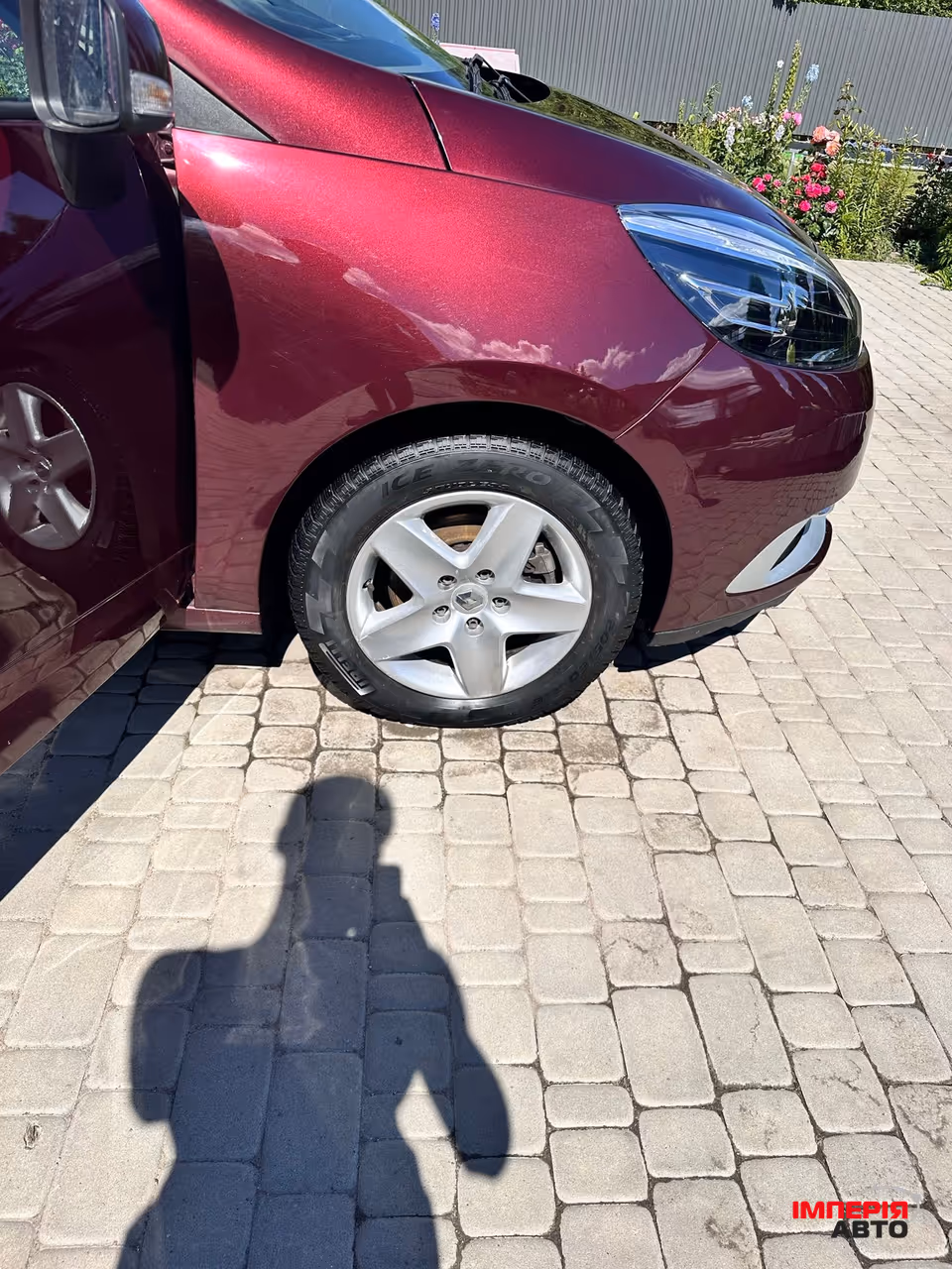Renault Scenic - фото 10