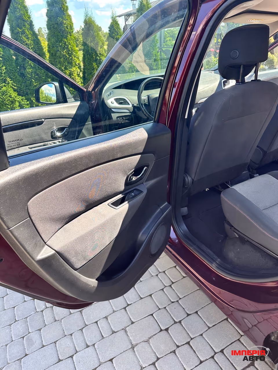Renault Scenic - фото 18