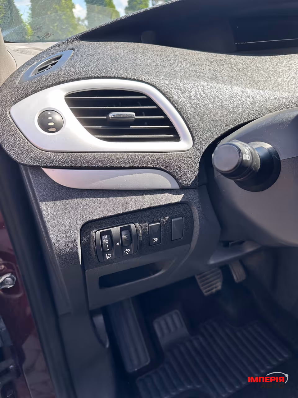 Renault Scenic - фото 25