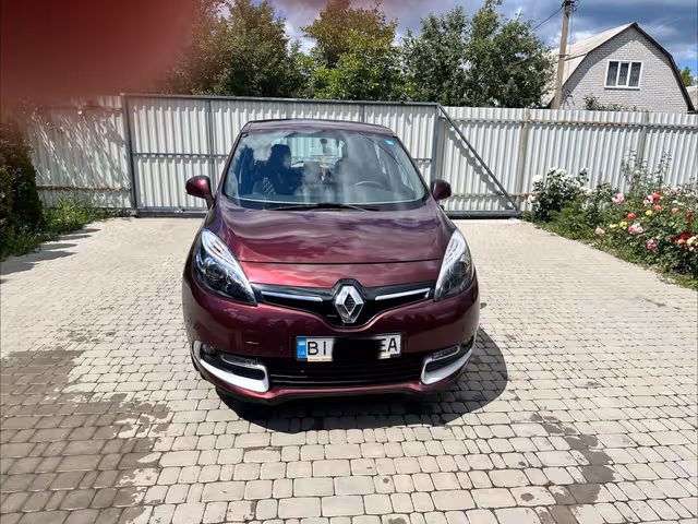 Renault Scenic - фото 2