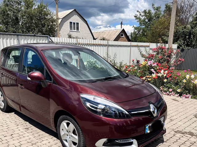 Renault Scenic - фото 1