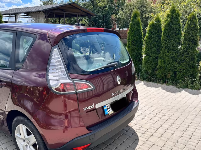 Renault Scenic - фото 5