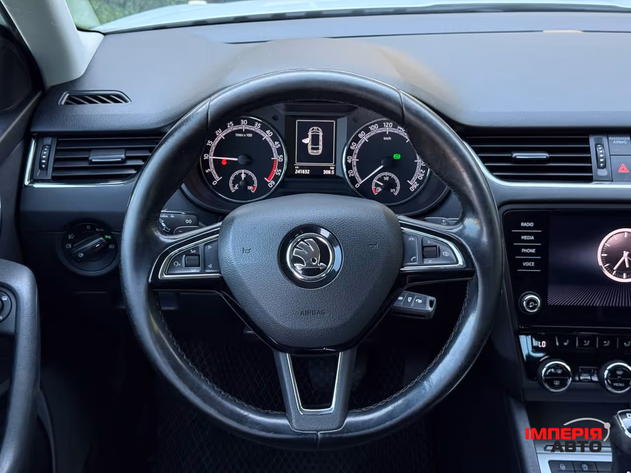 Skoda Octavia - фото 7