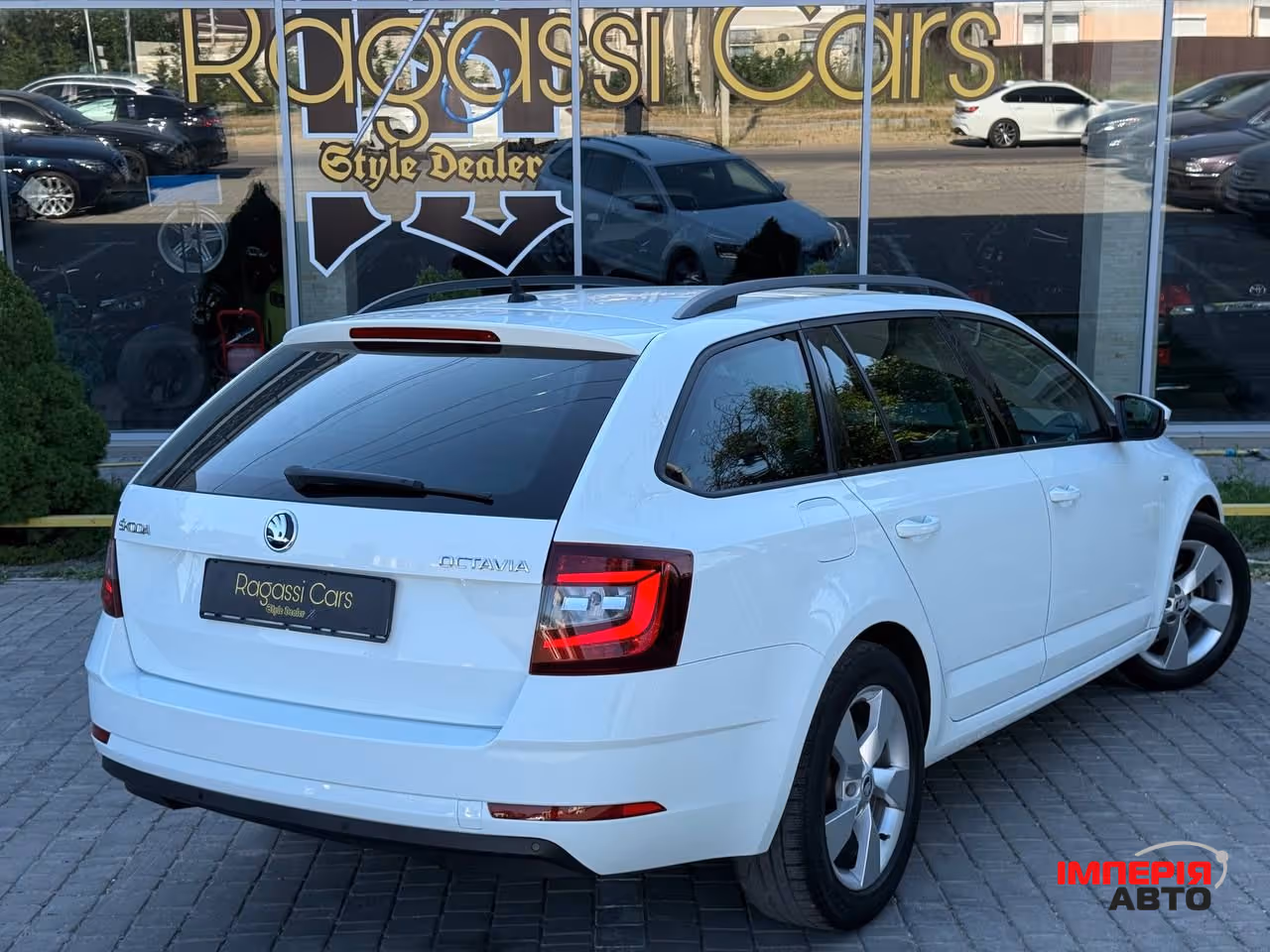 Skoda Octavia - фото 4
