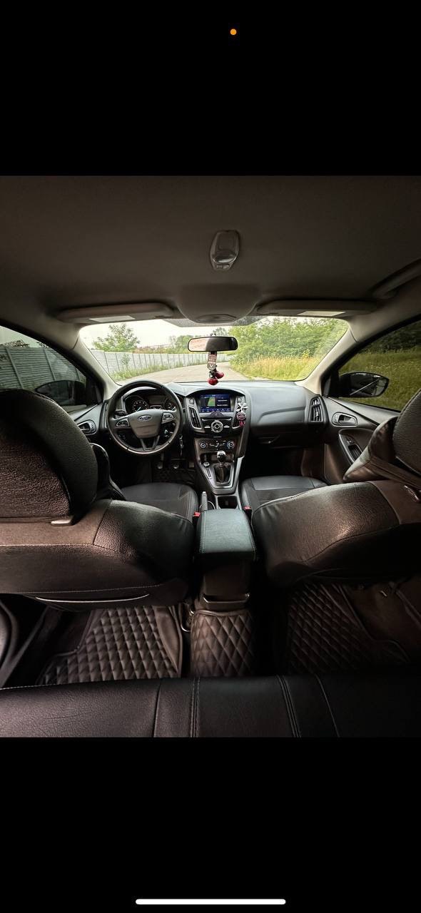 Ford Focus - фото 2