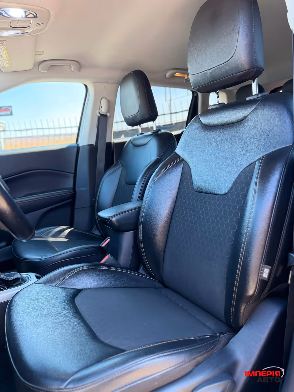 Jeep Compass - фото 9