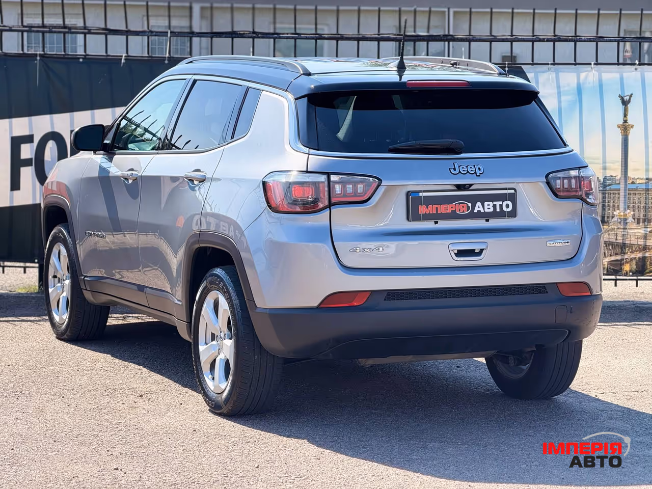 Jeep Compass - фото 5