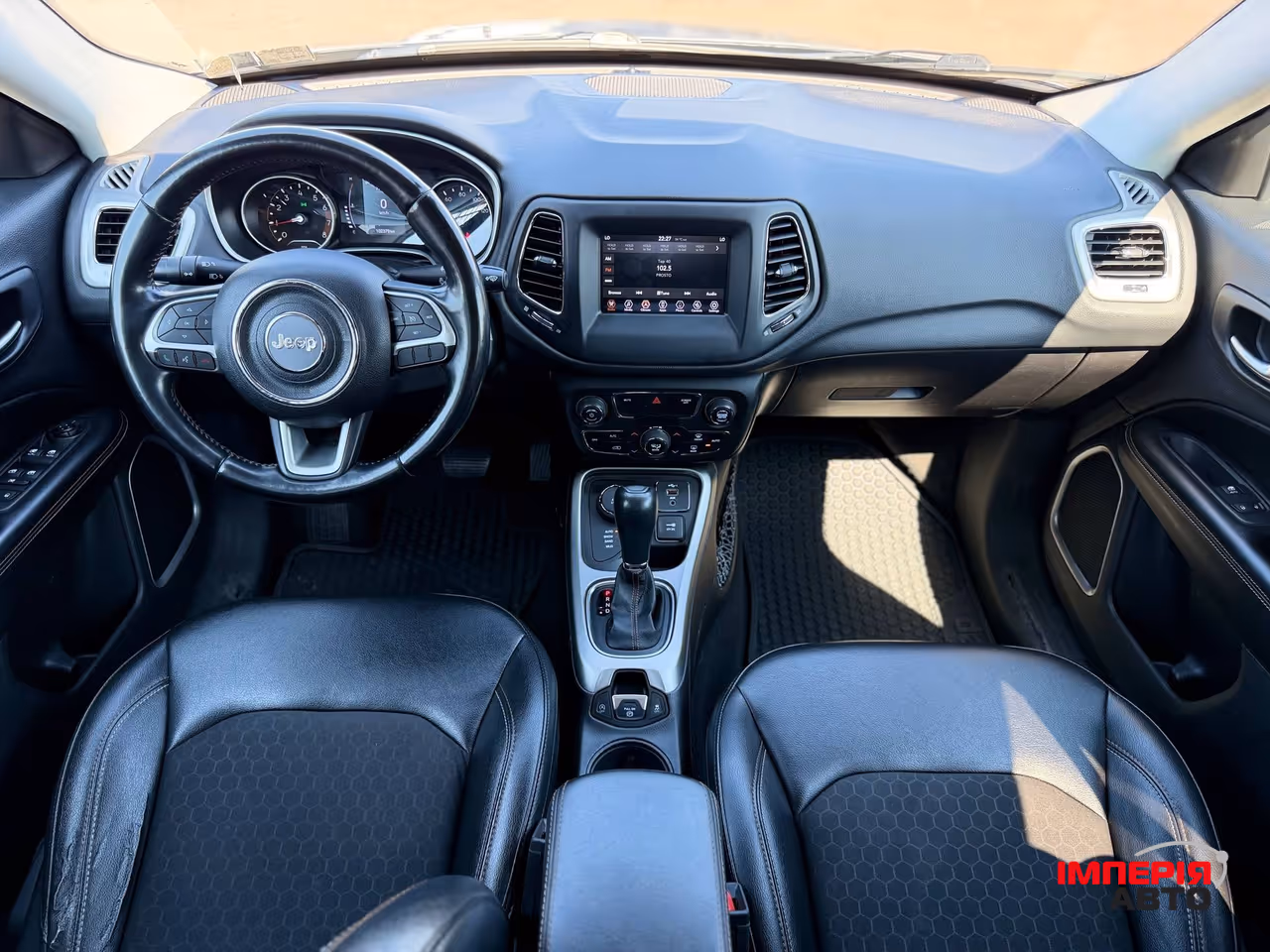 Jeep Compass - фото 7