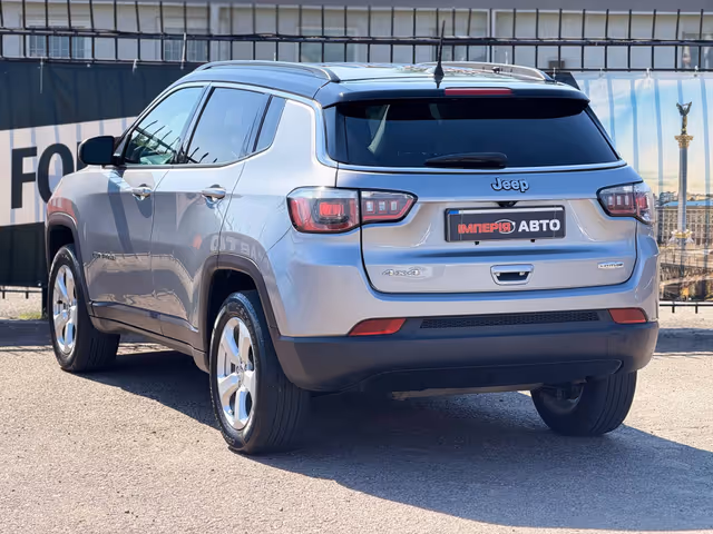 Jeep Compass - фото 5