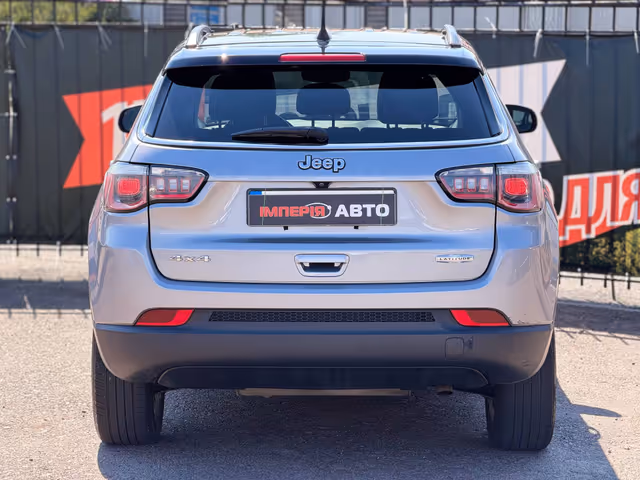 Jeep Compass - фото 4