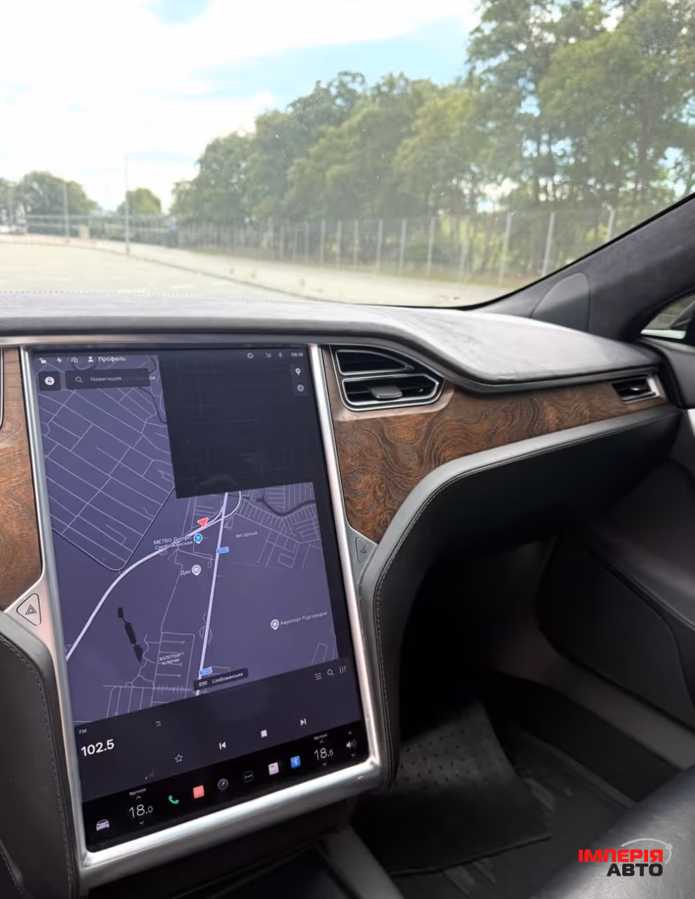 Tesla Model S - фото 6