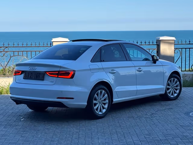 Audi A3 - фото 2