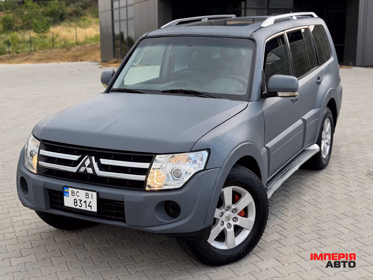 Mitsubishi Pajero - фото 2