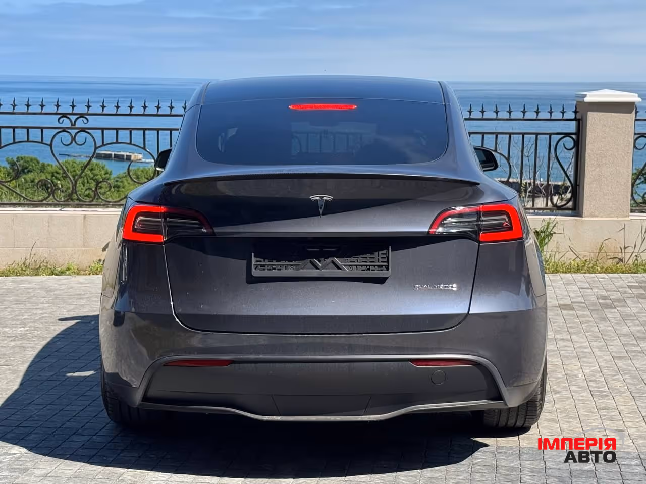 Tesla Model Y - фото 6