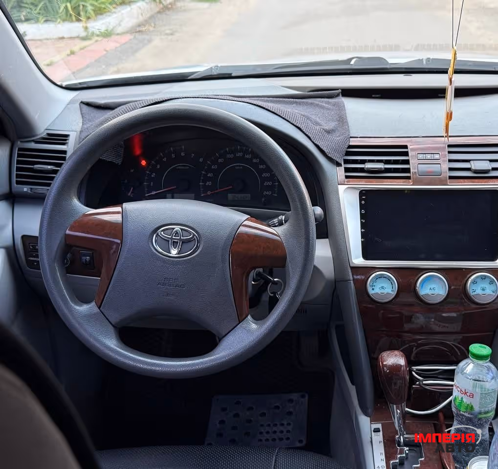 Toyota Camry - фото 10