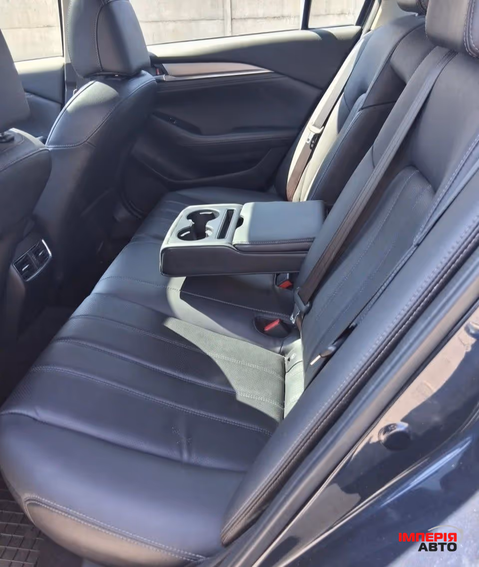 Mazda 6 - фото 9