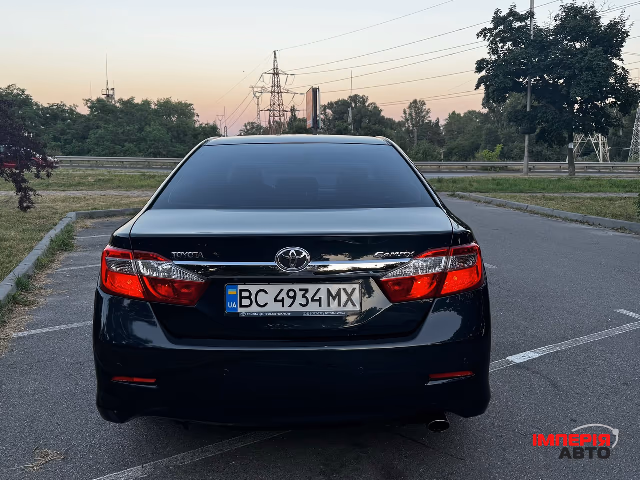 Toyota Camry - фото 6