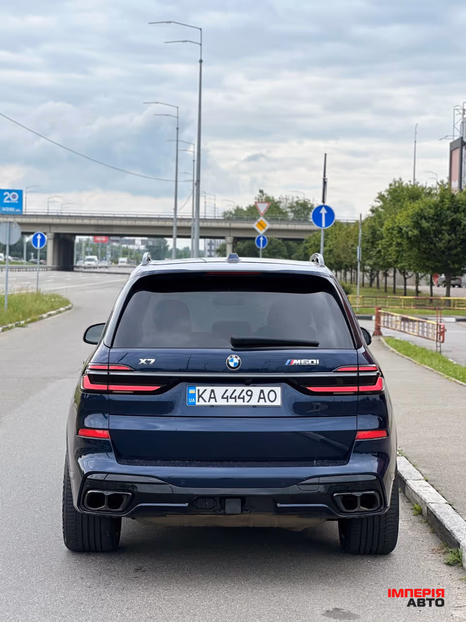 BMW X7 - фото 7