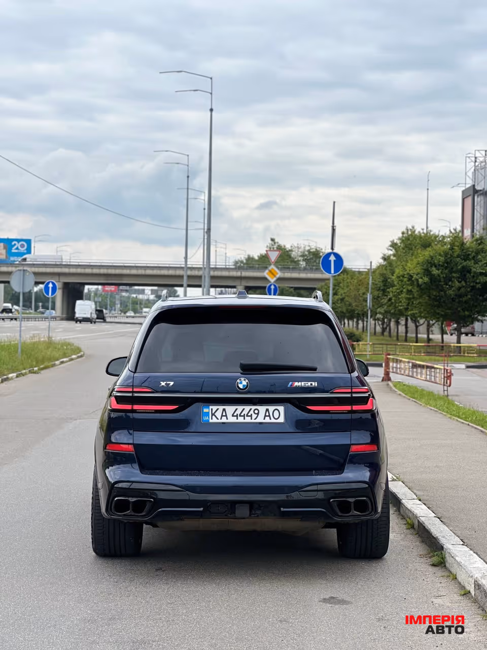 BMW X7 - фото 8