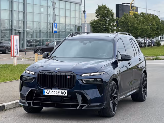 BMW X7 - фото 5