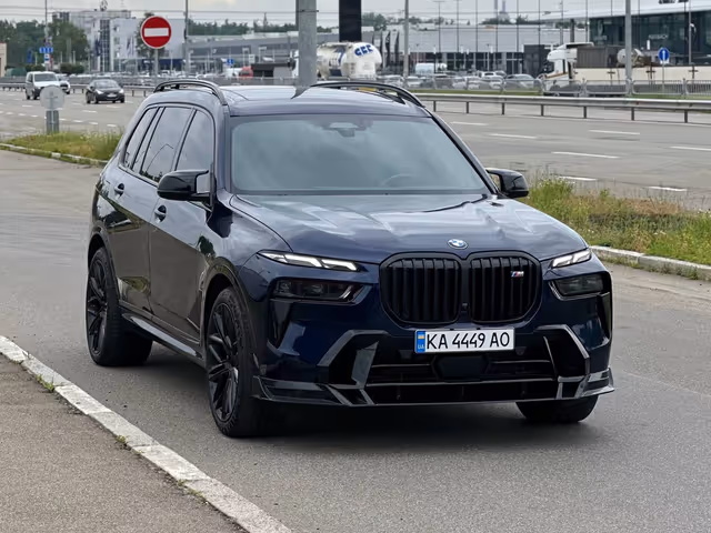 BMW X7 - фото 4