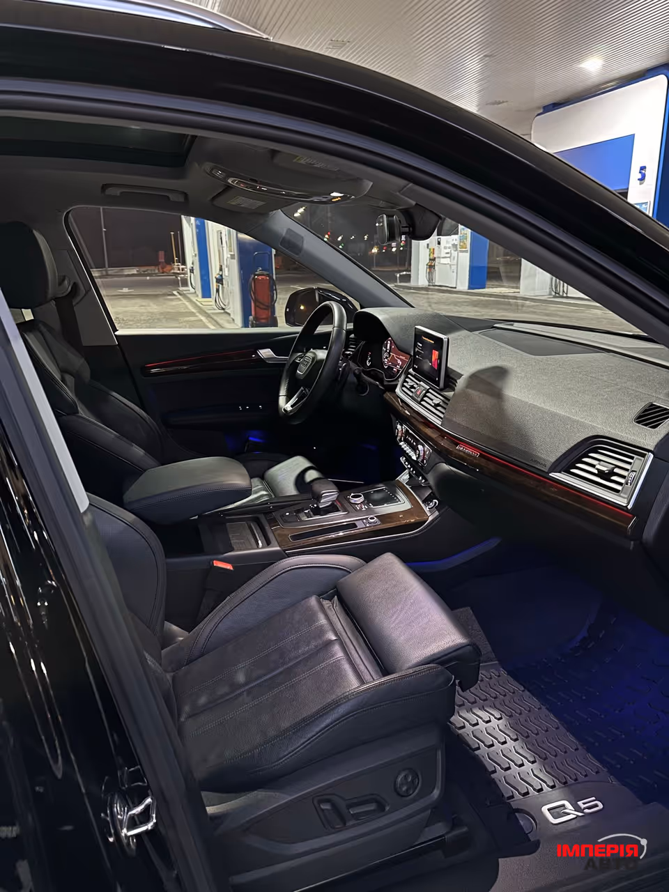 Audi Q5 - фото 10