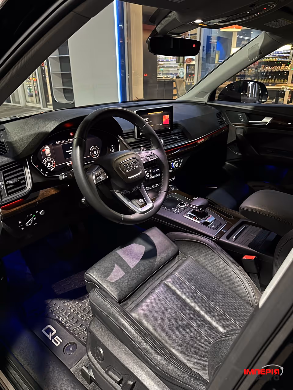 Audi Q5 - фото 12