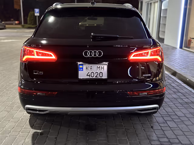 Audi Q5 - фото 5