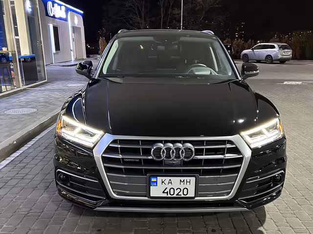 Audi Q5 - фото 2