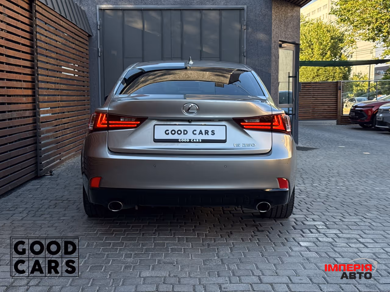 Lexus IS - фото 6