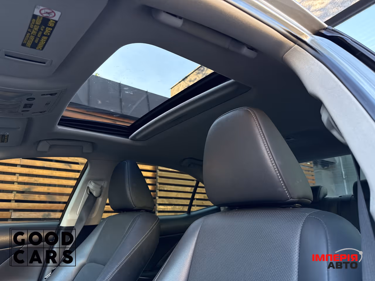 Lexus IS - фото 28