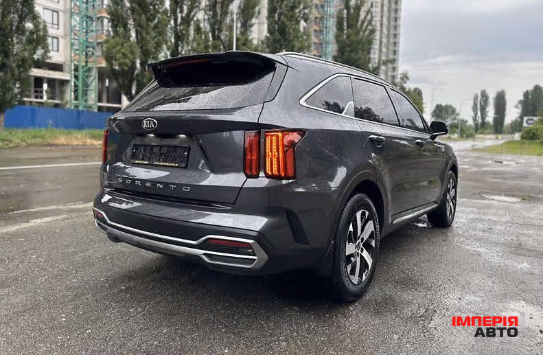 Kia Sorento - фото 3